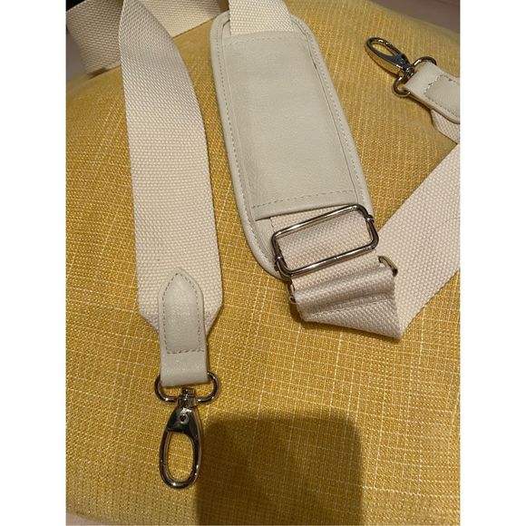 NEW BEIS Padded Strap in Beige - Picture 4 of 4